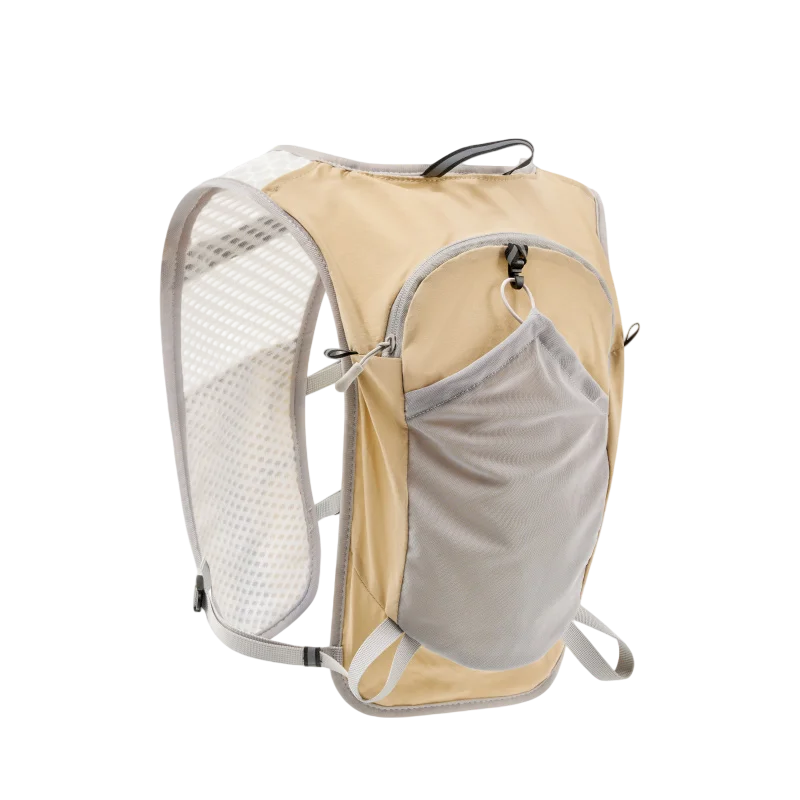 Trail Running Hydration Vest 8L — Reflective & Lightweight