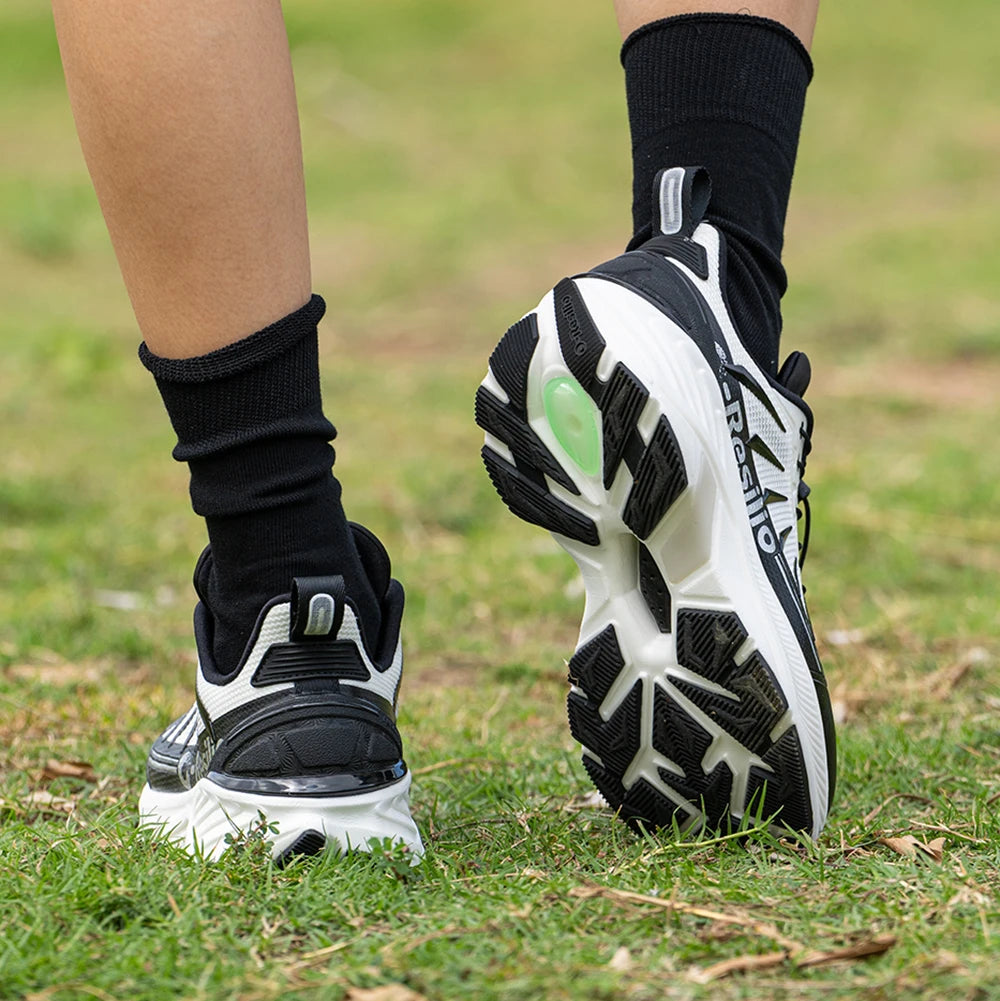 ONEMIX Trail Running Shoes